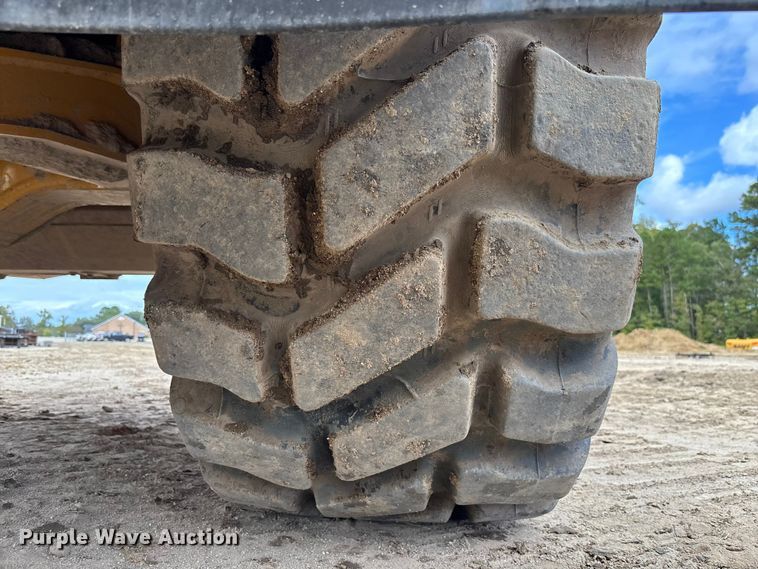 image for item EC3867 2023 Bell B30E WDB articulated haul truck