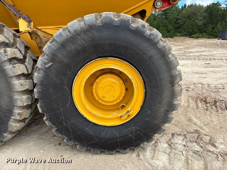 image for item EC3867 2023 Bell B30E WDB articulated haul truck