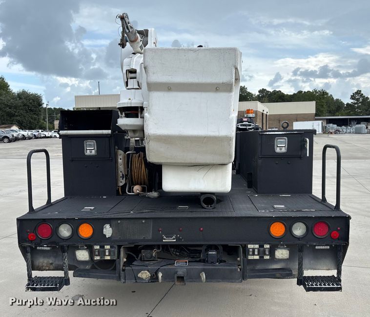 image for item EC3869 2016 RAM 5500  bucket truck