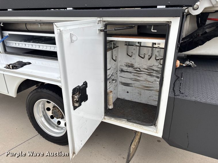 image for item EC3869 2016 RAM 5500  bucket truck