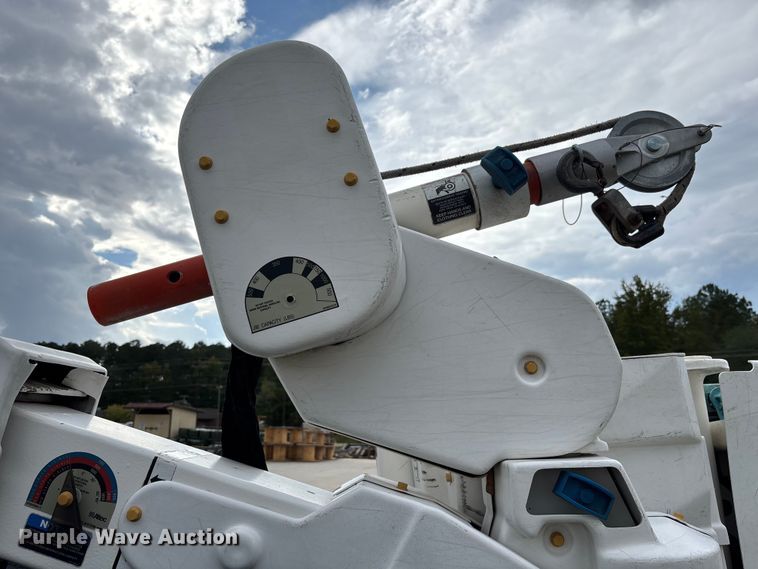 image for item EC3869 2016 RAM 5500  bucket truck