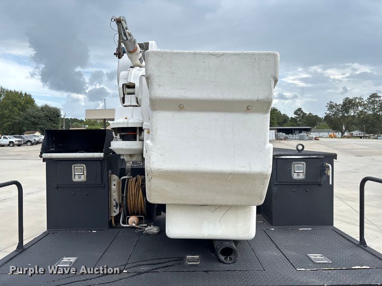 image for item EC3869 2016 RAM 5500  bucket truck