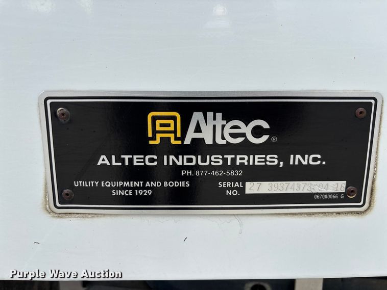 image for item EC3869 2016 RAM 5500  bucket truck