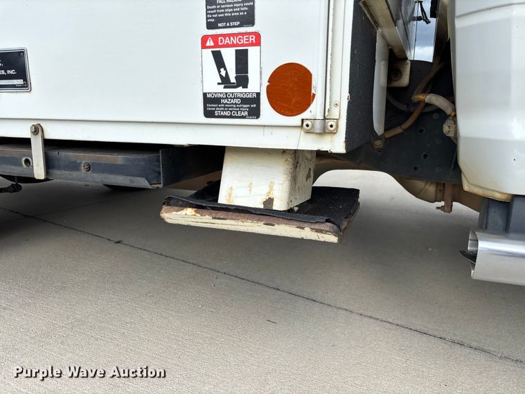 image for item EC3869 2016 RAM 5500  bucket truck