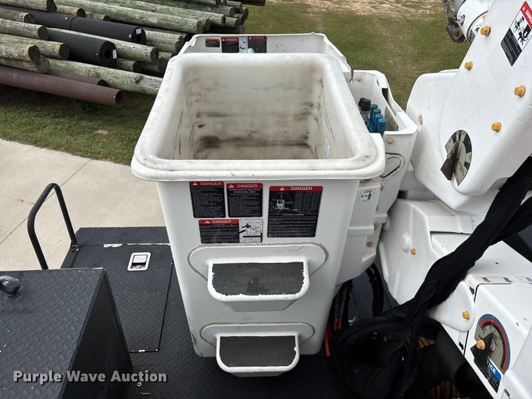 image for item EC3869 2016 RAM 5500  bucket truck