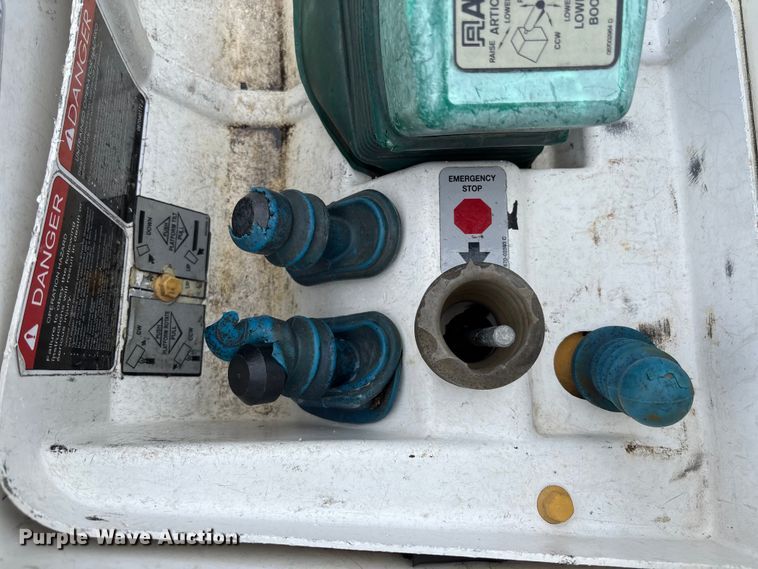 image for item EC3869 2016 RAM 5500  bucket truck