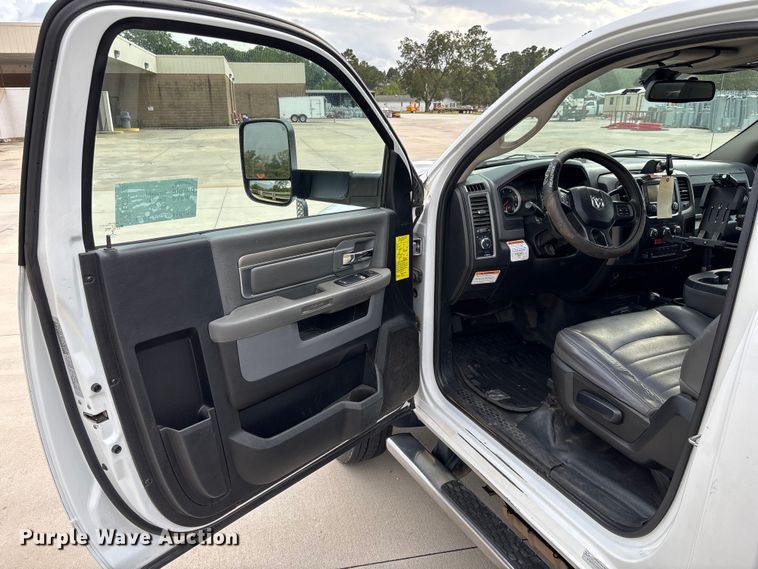 image for item EC3869 2016 RAM 5500  bucket truck