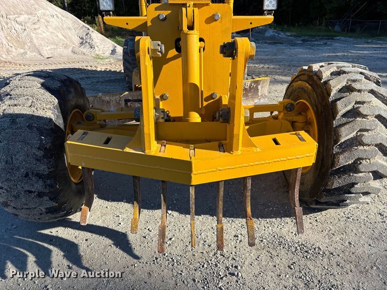 image for item EC3870 2005 NorAm 65E motor grader