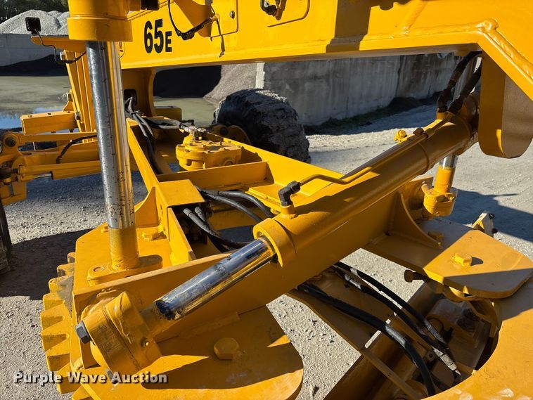 image for item EC3870 2005 NorAm 65E motor grader