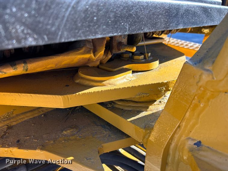 image for item EC3870 2005 NorAm 65E motor grader