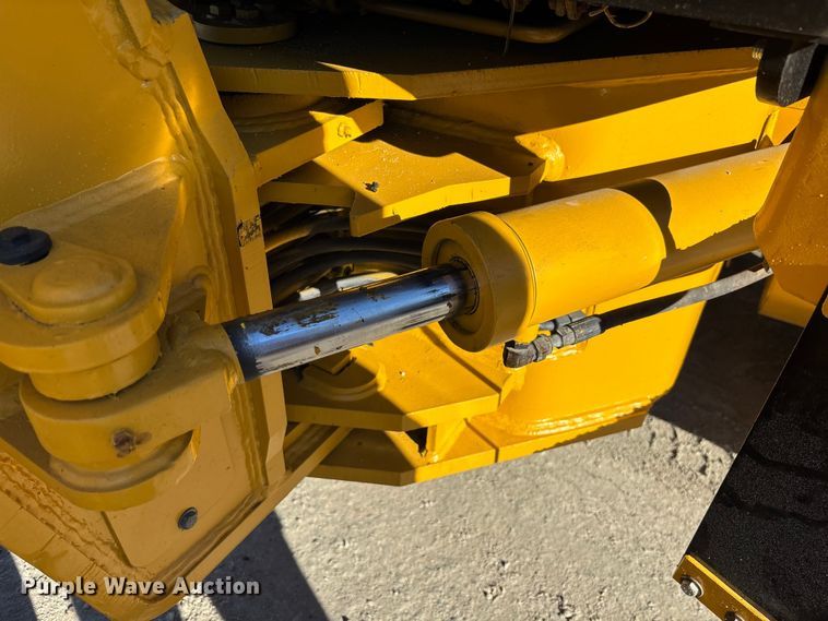 image for item EC3870 2005 NorAm 65E motor grader