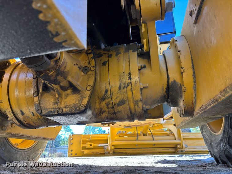 image for item EC3870 2005 NorAm 65E motor grader