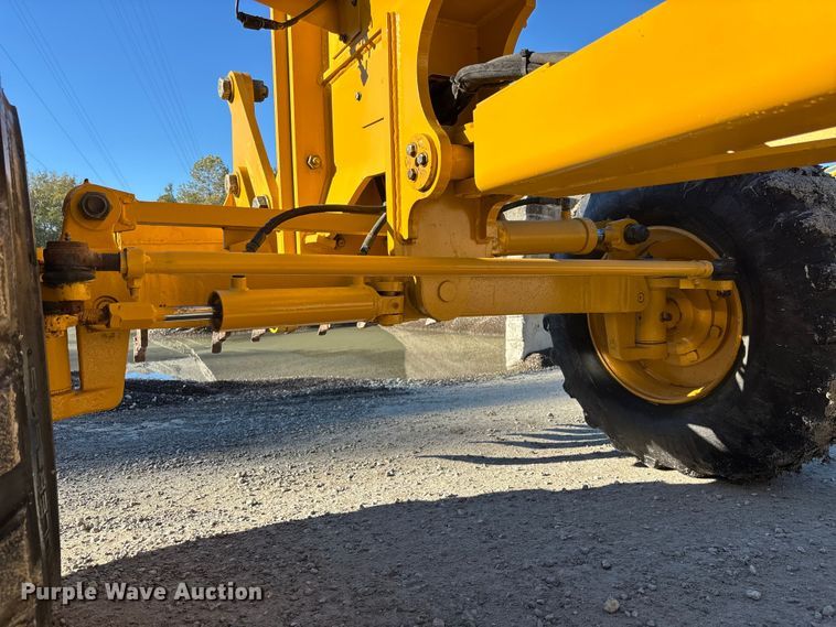 image for item EC3870 2005 NorAm 65E motor grader