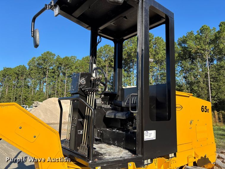 image for item EC3870 2005 NorAm 65E motor grader