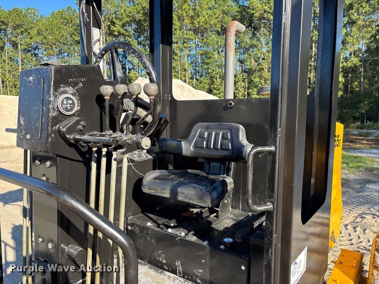 image for item EC3870 2005 NorAm 65E motor grader