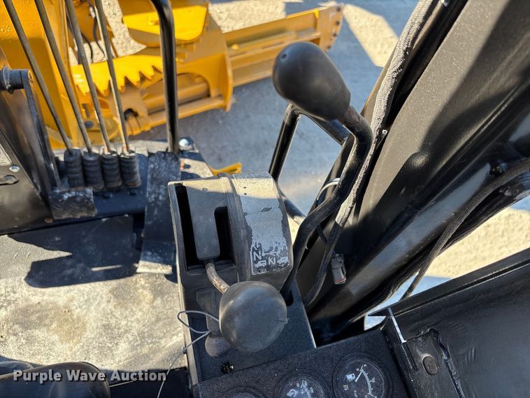 image for item EC3870 2005 NorAm 65E motor grader