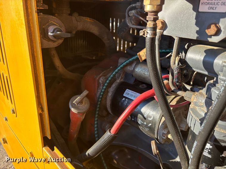 image for item EC3870 2005 NorAm 65E motor grader