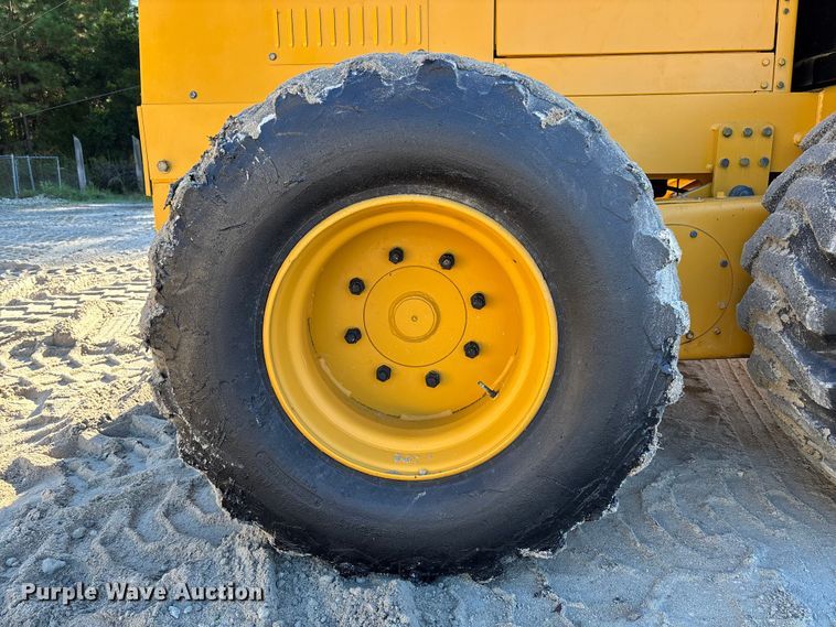 image for item EC3870 2005 NorAm 65E motor grader