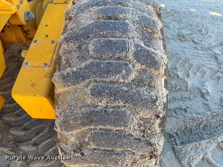 image for item EC3870 2005 NorAm 65E motor grader