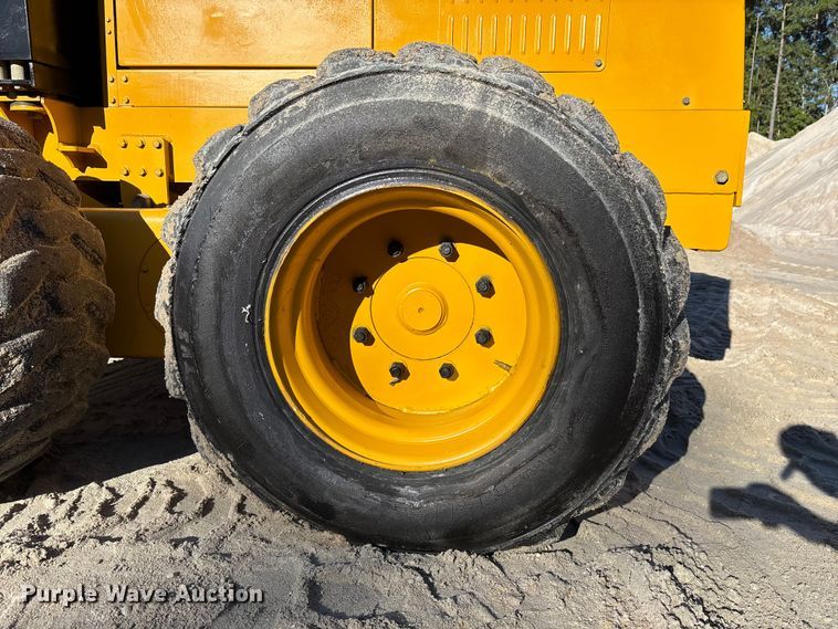 image for item EC3870 2005 NorAm 65E motor grader