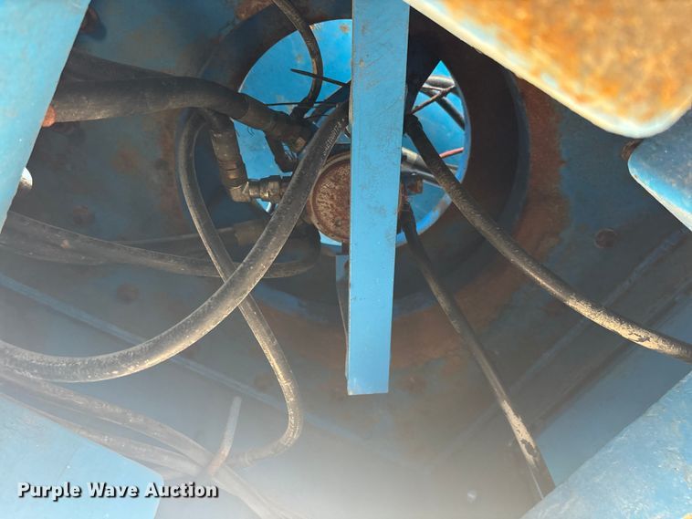 image for item EC3871 1999 Genie S-60 boom lift