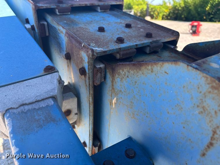 image for item EC3871 1999 Genie S-60 boom lift