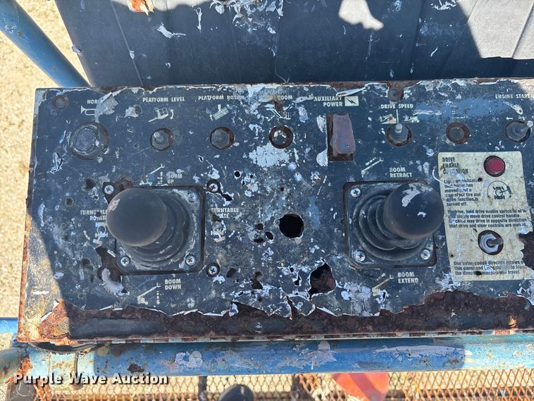 image for item EC3871 1999 Genie S-60 boom lift