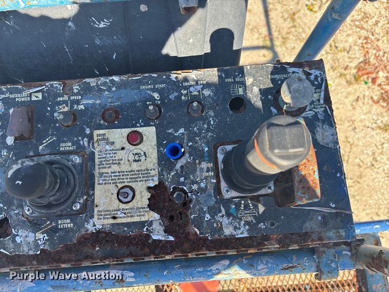 image for item EC3871 1999 Genie S-60 boom lift