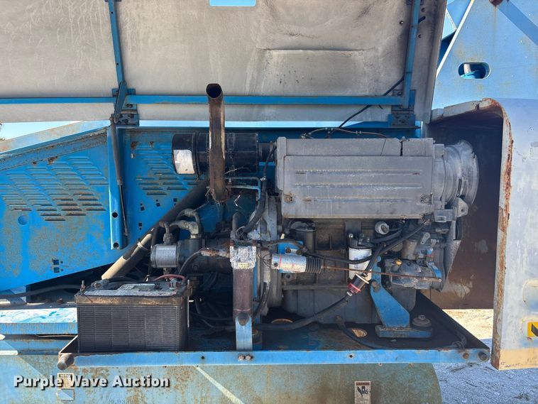 image for item EC3871 1999 Genie S-60 boom lift