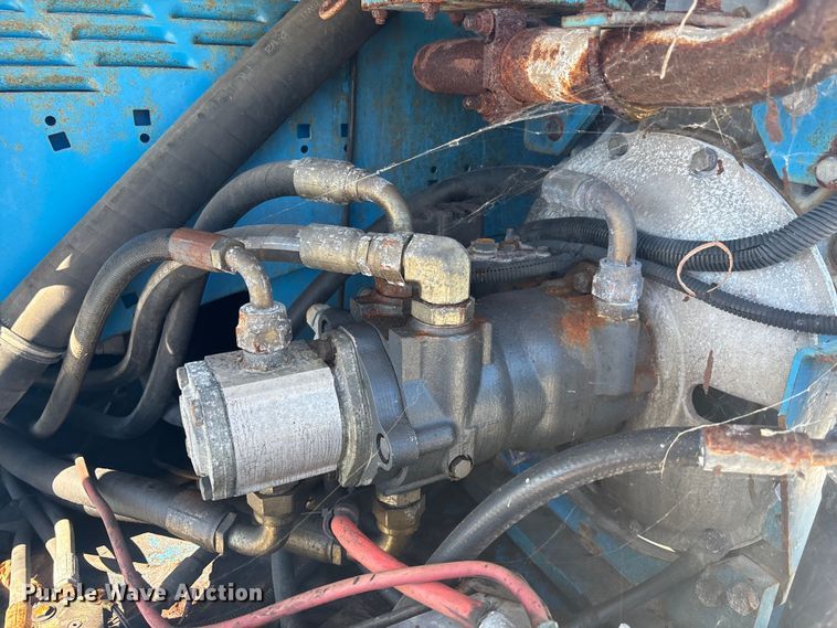 image for item EC3871 1999 Genie S-60 boom lift