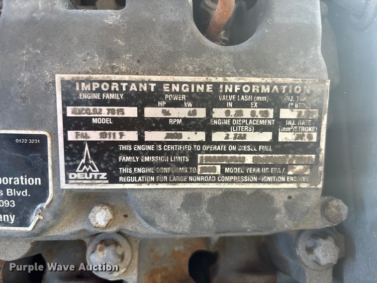 image for item EC3871 1999 Genie S-60 boom lift