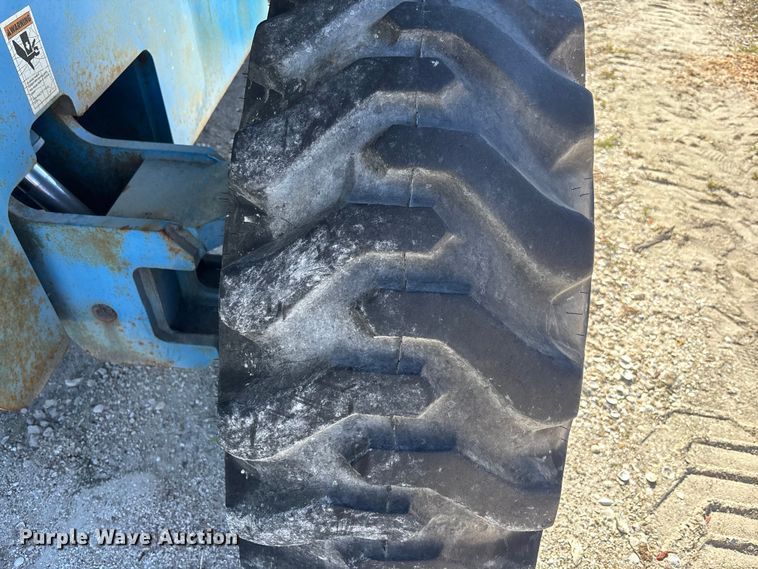 image for item EC3871 1999 Genie S-60 boom lift