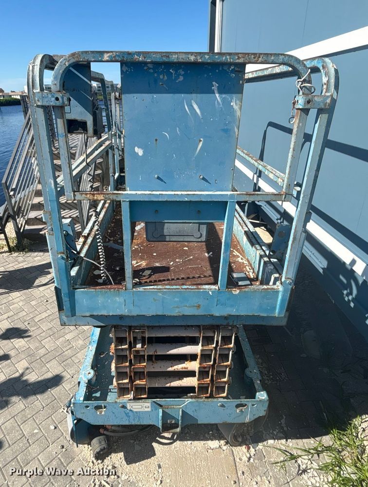 image for item EC3872 Genie GS-3246 scissor lift