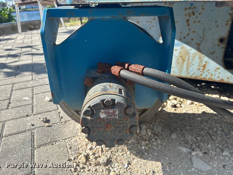 image for item EC3872 Genie GS-3246 scissor lift