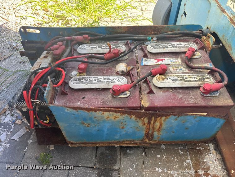 image for item EC3872 Genie GS-3246 scissor lift