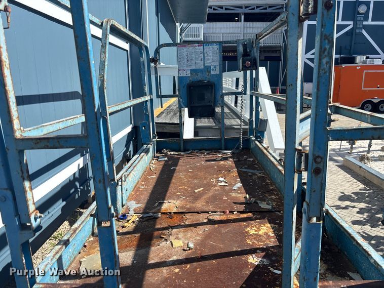 image for item EC3872 Genie GS-3246 scissor lift