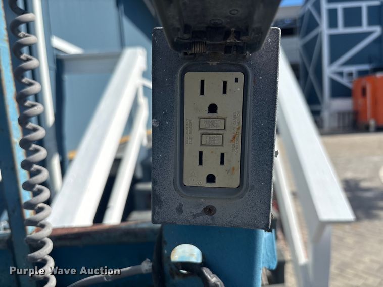 image for item EC3872 Genie GS-3246 scissor lift