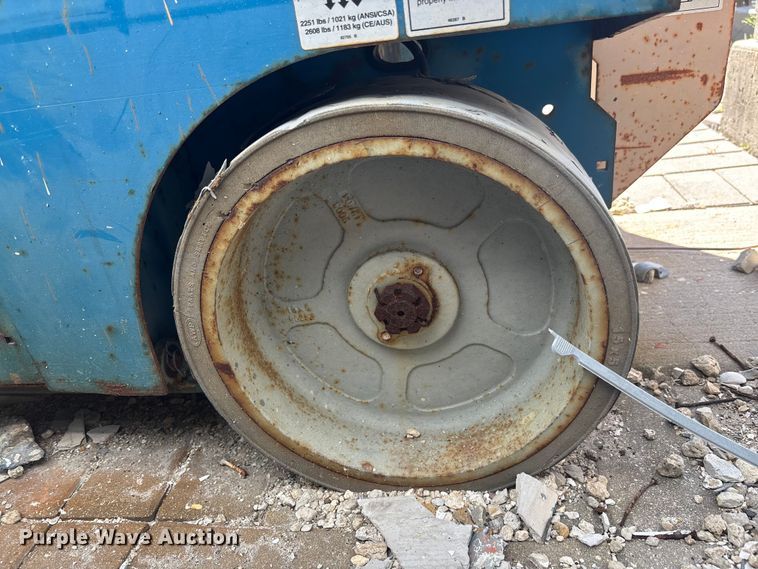 image for item EC3872 Genie GS-3246 scissor lift