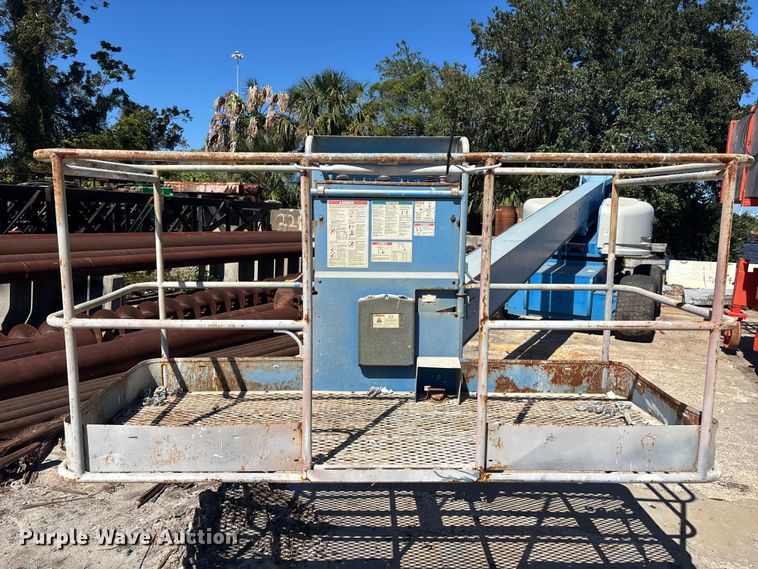 image for item EC3873 2003 Genie S-80 boom lift