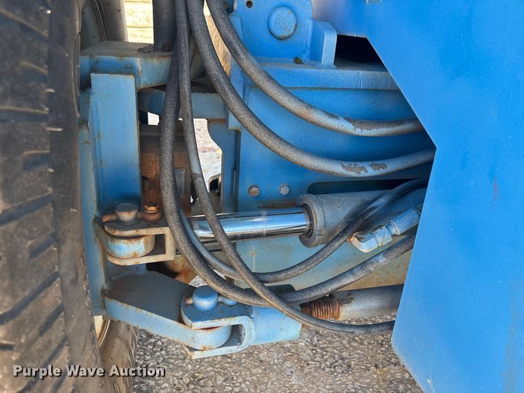 image for item EC3873 2003 Genie S-80 boom lift