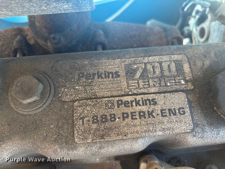 image for item EC3873 2003 Genie S-80 boom lift