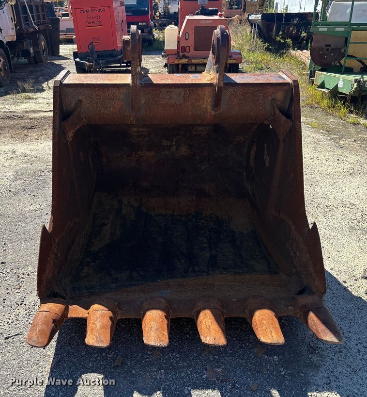 image for item EC3876 ESCO excavator bucket