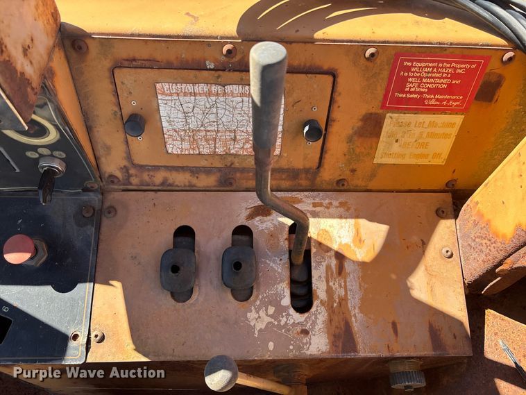 image for item EC3879 1997 Caterpillar 613C Series II water wagon