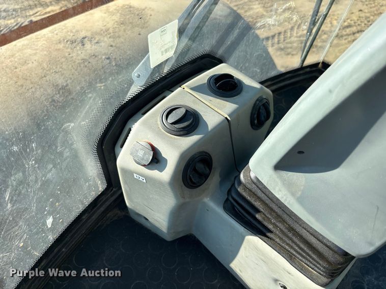 image for item EC3881 2020 Case SV211E single drum vibratory roller