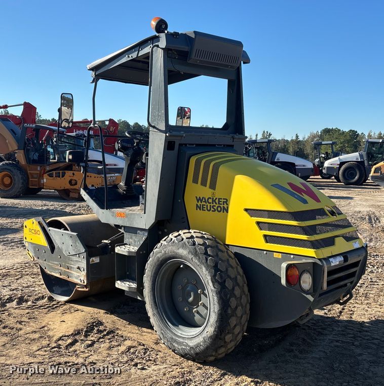 image for item EC3882 2020 Wacker Neuson RC50 single drum vibratory roller