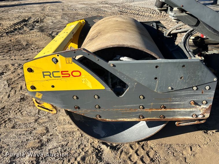 image for item EC3882 2020 Wacker Neuson RC50 single drum vibratory roller