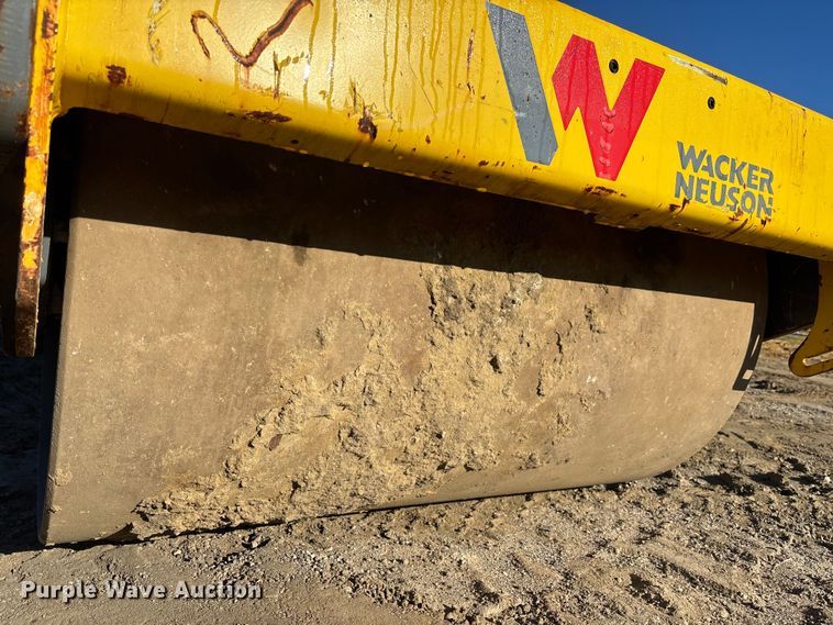 image for item EC3882 2020 Wacker Neuson RC50 single drum vibratory roller