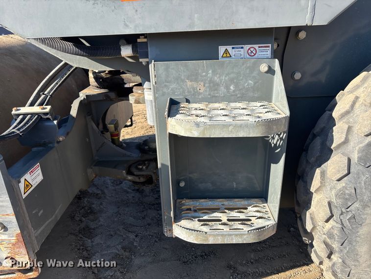 image for item EC3882 2020 Wacker Neuson RC50 single drum vibratory roller