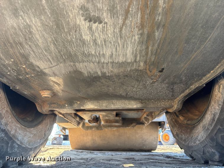 image for item EC3882 2020 Wacker Neuson RC50 single drum vibratory roller