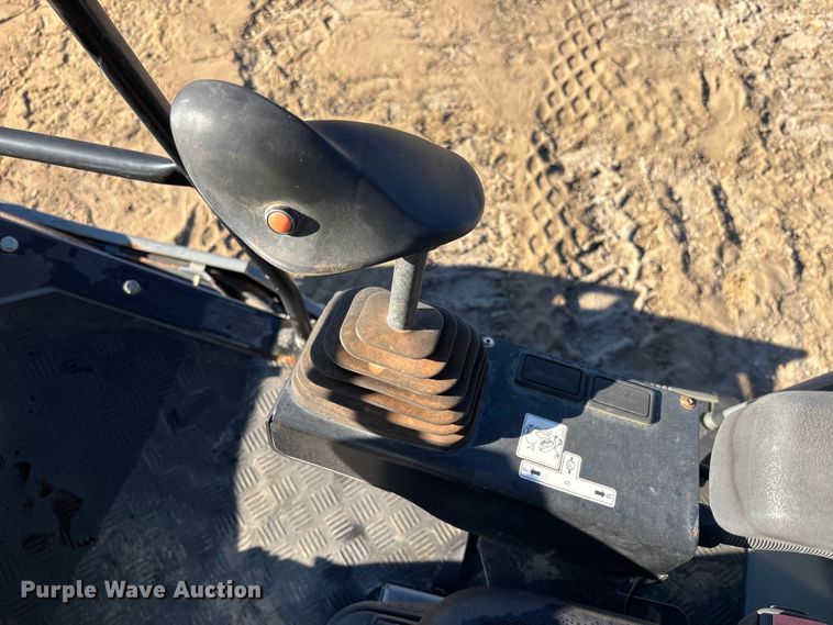 image for item EC3882 2020 Wacker Neuson RC50 single drum vibratory roller